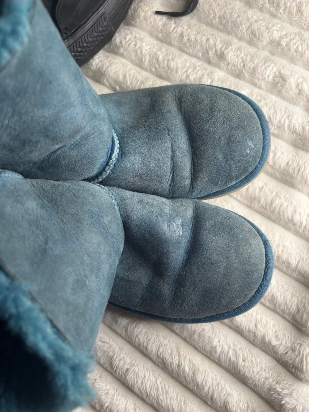 UGG Kids Teal Ribbon Shearling Boots